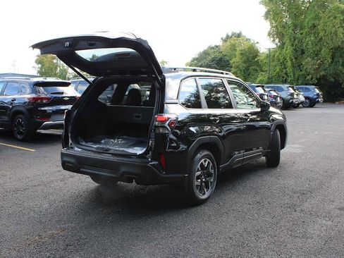 Certified 2025 Subaru Forester Premium image 12