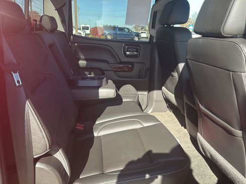 Used 2018 GMC Sierra 1500 SLT w/ SLT Premium Package image 17