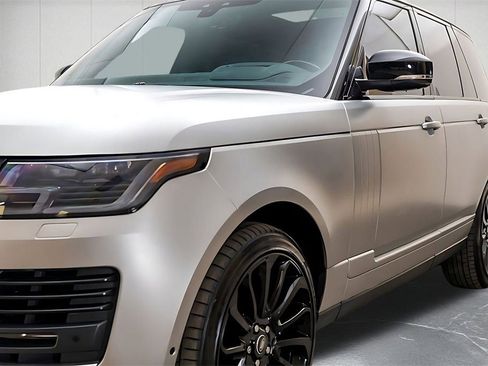 Used 2019 Land Rover Range Rover Supercharged image 10