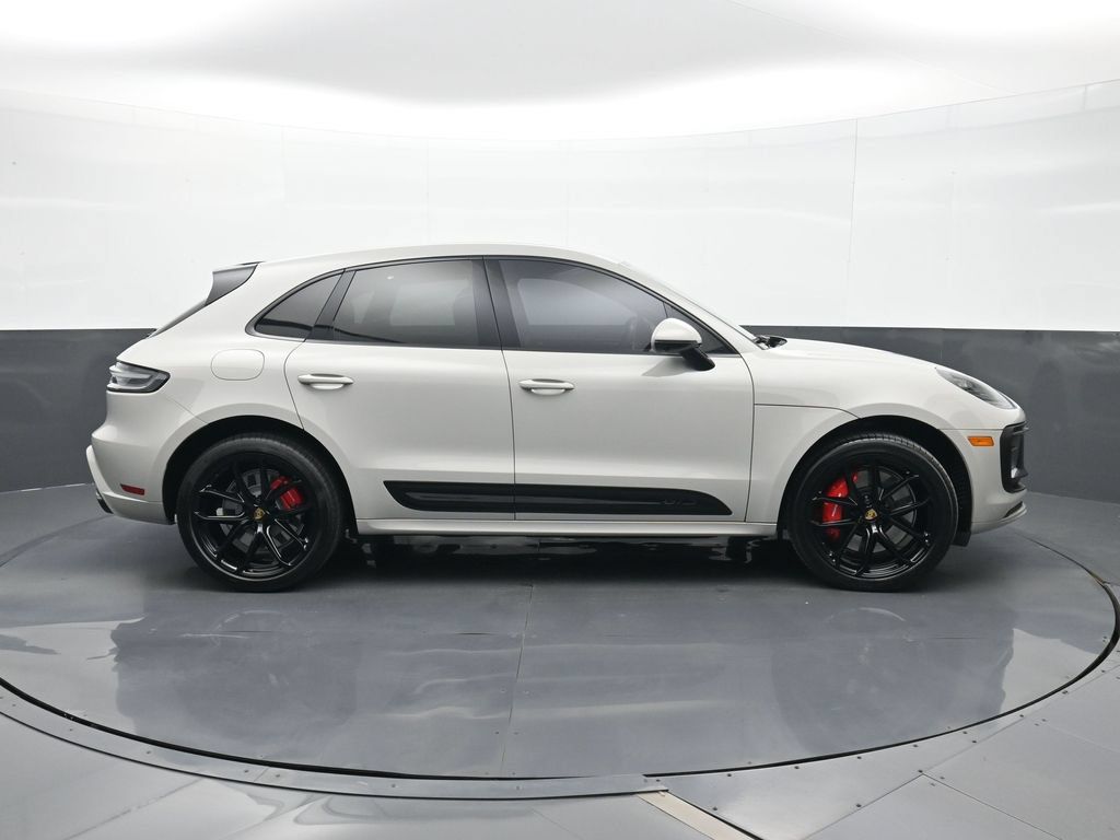 Certified 2025 Porsche Macan GTS AWD/4WD image 23