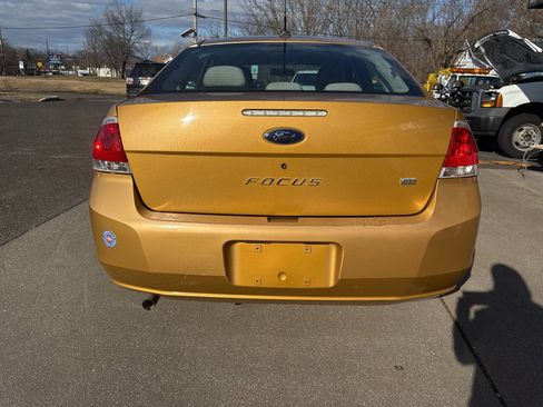 Used 2009 Ford Focus SE image 16