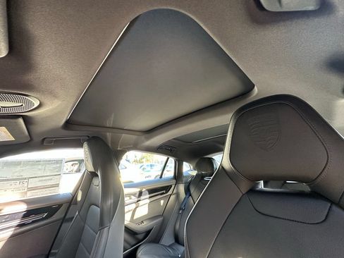 Certified 2026 Porsche Panamera RWD image 24