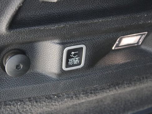 Used 2021 Jeep Grand Cherokee L Overland AWD/4WD image 9