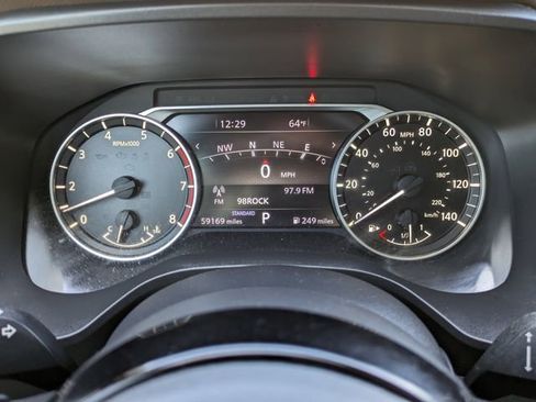 Used 2021 Nissan Rogue SL w/ Premium Package image 32