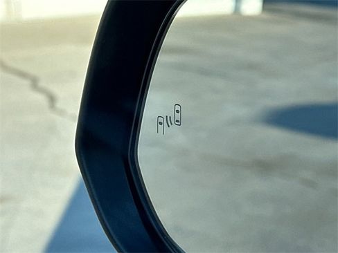 Used 2024 Toyota Tacoma TRD Off-Road image 23