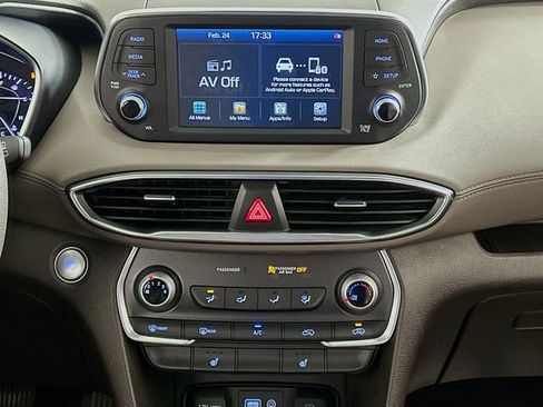 Used 2020 Hyundai Santa Fe SEL image 15