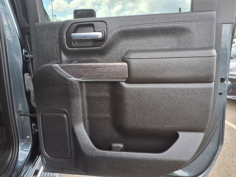 Used 2020 Chevrolet Silverado 2500 LTZ w/ LTZ Plus Package image 14