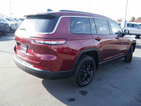 Used 2025 Jeep Grand Cherokee L Laredo w/ Trailer Tow Package image 20