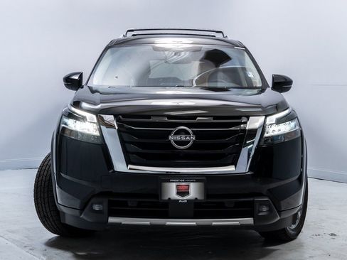 Used 2022 Nissan Pathfinder SL w/ SL Premium Package image 10
