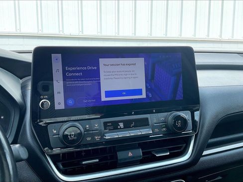 Used 2025 Toyota Grand Highlander FWD image 38