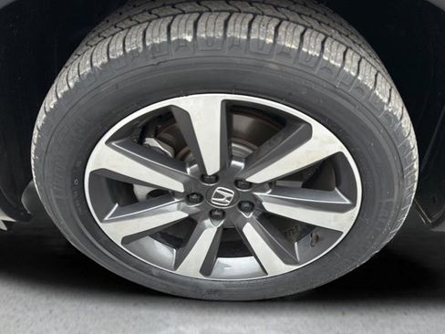 Used 2023 Honda Pilot Elite image 9