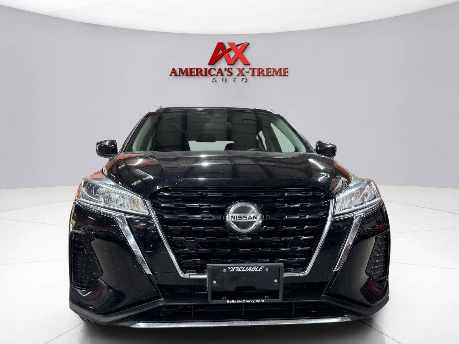 Used 2021 Nissan Kicks SV FWD image 9