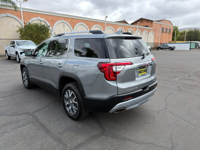 Used 2023 GMC Acadia SLT AWD/4WD image 6