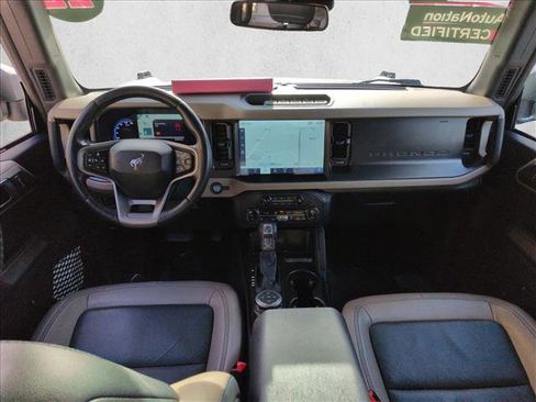 Used 2022 Ford Bronco Wildtrak AWD/4WD image 17