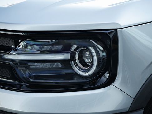 Used 2022 Ford Bronco Sport Outer Banks w/ Tech Package image 12