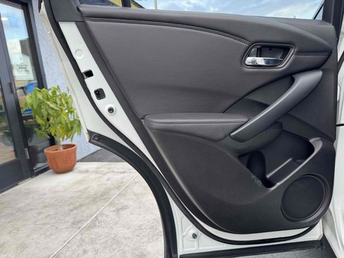 Used 2018 Acura RDX AWD w/ Advance Package image 38