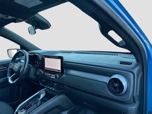 Used 2023 Chevrolet Colorado LT w/ LT Convenience Package image 27