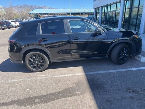 Used 2024 Honda HR-V Sport image 11