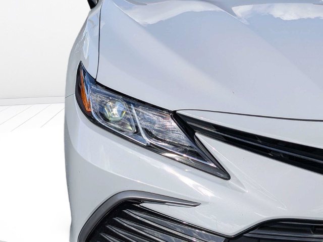 Used 2024 Toyota Camry LE w/ Convenience Package FWD image 8