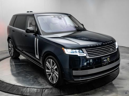 Used 2023 Land Rover Range Rover SV AWD/4WD image 25