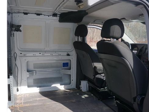 Used 2020 Mercedes-Benz Metris w/ Driver Efficiency Package image 22