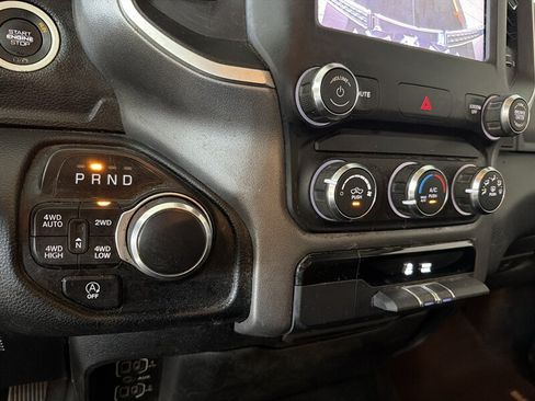 Used 2020 RAM 1500 Big Horn AWD/4WD image 15