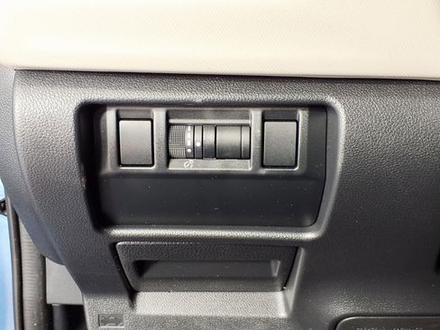 Used 2025 Subaru Forester AWD/4WD image 16