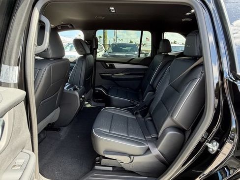 New 2026 Buick Enclave Sport Touring w/ Super Cruise Package FWD image 15