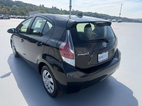 Used 2015 Toyota Prius C Two FWD image 5
