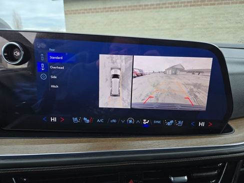 Used 2025 Chevrolet Tahoe High Country image 26