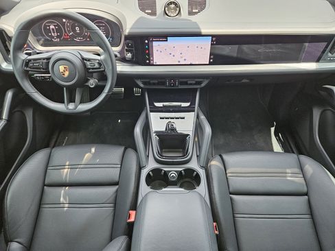 Certified 2026 Porsche Cayenne S AWD/4WD image 24