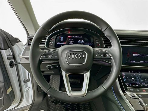 Used 2025 Audi Q8 Premium Plus w/ Premium Plus Package image 17