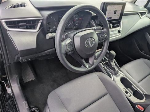 Certified 2025 Toyota Corolla LE image 9