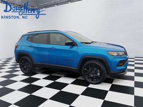New 2026 Jeep Compass Latitude w/ Sun and Sound Group image 7