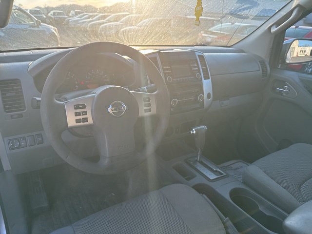 Used 2014 Nissan Frontier SV RWD image 12