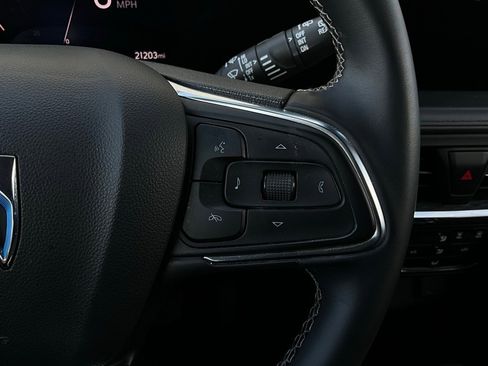 Used 2025 Buick Encore GX Preferred image 33