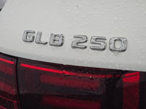 New 2026 Mercedes-Benz GLB 250 4MATIC image 31
