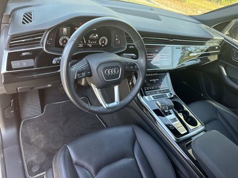 Used 2021 Audi Q8 Premium Plus image 21