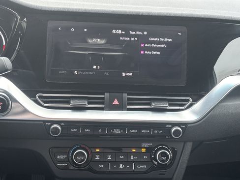 Used 2022 Kia Niro EX w/ Cold Weather Package image 25