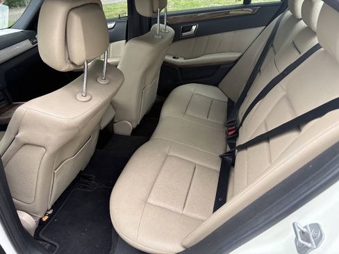 Used 2012 Mercedes-Benz E 350 Sedan w/ Lane Tracking Pkg image 19