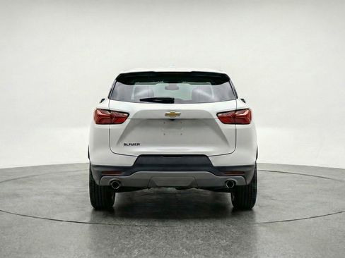 Used 2025 Chevrolet Blazer LT FWD image 7