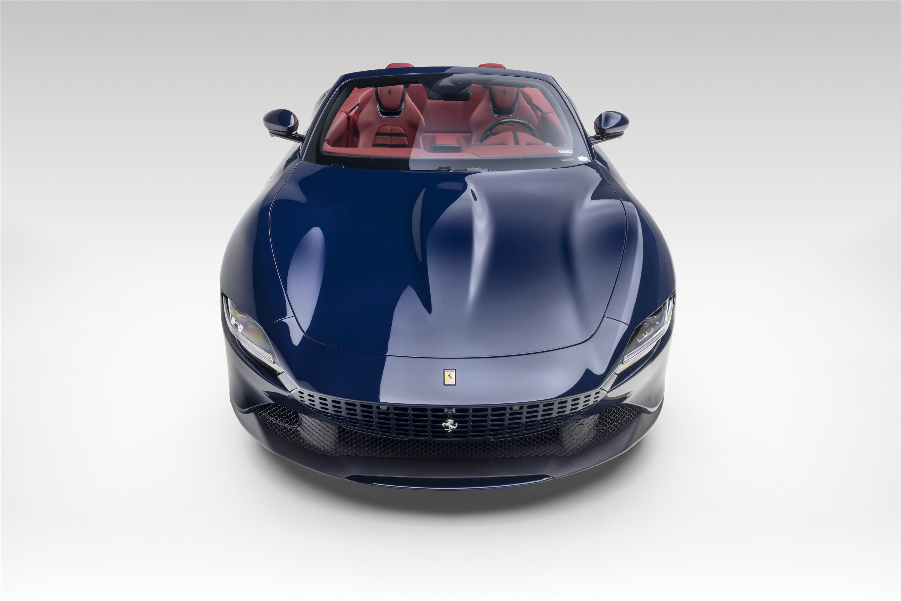 Certified 2024 Ferrari Roma Spider RWD image 4