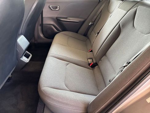 Used 2025 Kia K4 FWD image 24