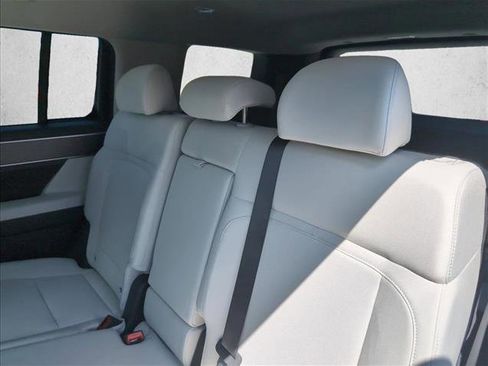 New 2026 Hyundai Santa Fe SE image 17