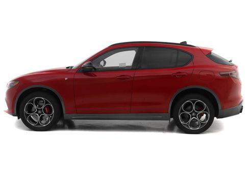 New 2024 Alfa Romeo Stelvio Ti AWD/4WD image 3