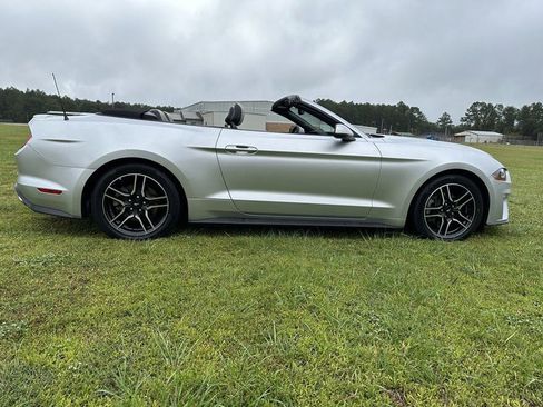 Used 2019 Ford Mustang Premium image 15