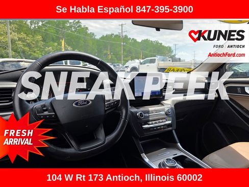 Used 2020 Ford Explorer XLT w/ Equipment Group 202A AWD/4WD image 12