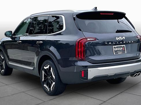 Used 2025 Kia Telluride S image 11