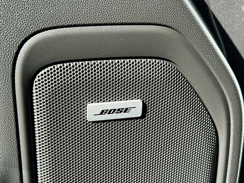 Used 2019 GMC Sierra 1500 SLT w/ SLT Premium Plus Package AWD/4WD image 19