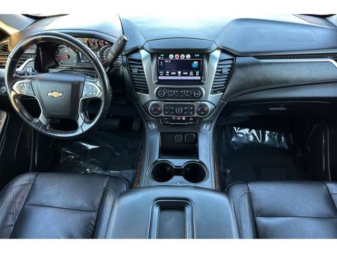 Used 2019 Chevrolet Suburban LT image 15